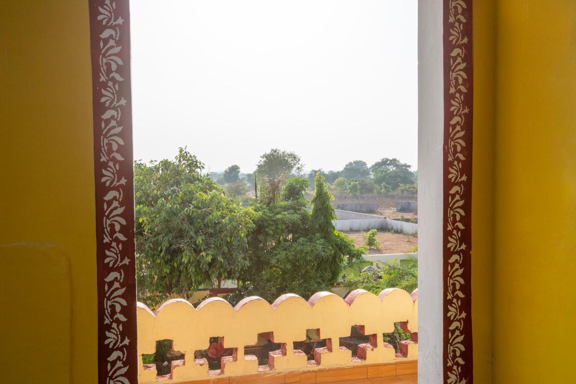 Bundeli Farm Resort & Banquet Orchha Exterior photo